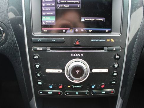 Used 2016 Ford Explorer Sport w/ Equipment Group 401A image 25