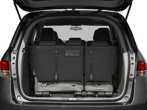 Used 2016 Honda Odyssey SE image 11