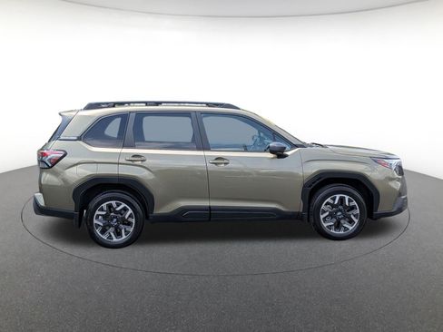 Certified 2026 Subaru Forester Premium w/ Premium/Limited Package AWD/4WD image 8