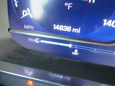 Used 2024 Chevrolet Suburban RST w/ Sport Performance Package image 33