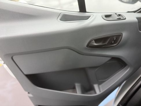 Used 2018 Ford Transit 150 148 Medium Roof image 28