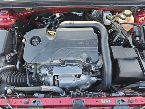 Used 2018 Chevrolet Malibu LT image 31