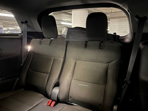 Used 2022 Ford Explorer XLT w/ Class IV Trailer Tow Package image 19