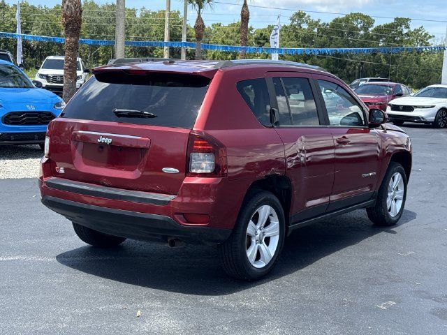 Used 2014 Jeep Compass Latitude FWD image 7