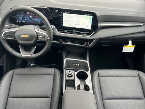 New 2026 Chevrolet Equinox LT w/ Convenience Package II image 10