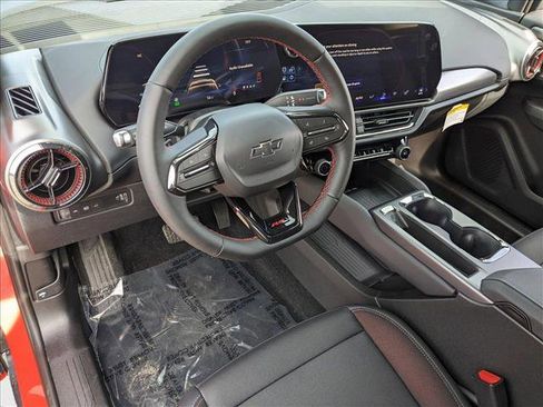 New 2025 Chevrolet Equinox EV RS image 3