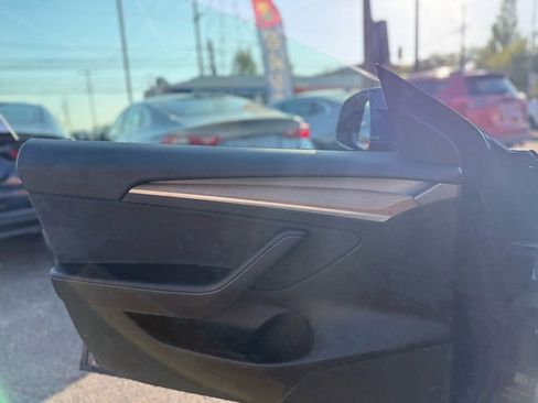 Used 2021 Tesla Model 3 Long Range AWD/4WD image 16