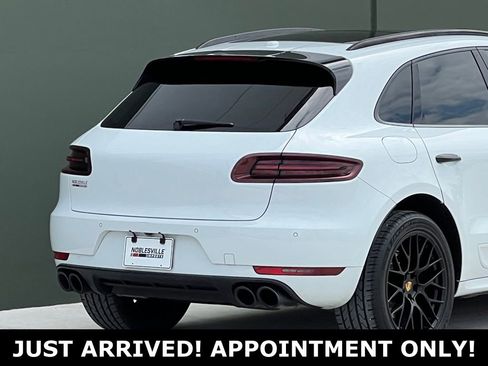 Used 2018 Porsche Macan GTS w/ Premium Package Plus AWD/4WD image 9