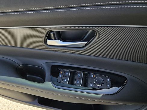 New 2025 Nissan Murano SV image 12