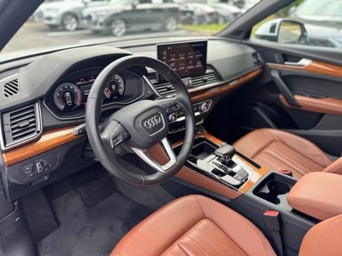 Used 2023 Audi Q5 2.0T Premium Plus w/ Premium Plus Package AWD/4WD image 19