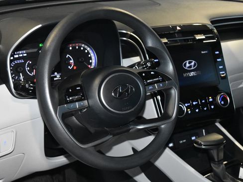 Used 2022 Hyundai Tucson SEL image 2