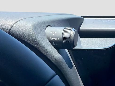 New 2026 Lexus UX 300h FWD image 29