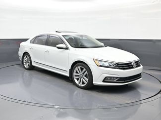 Used 2017 Volkswagen Passat 1.8T SEL Premium FWD video 1