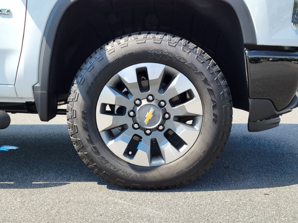 New 2026 Chevrolet Silverado 2500 Custom w/ Custom Value Package AWD/4WD image 11
