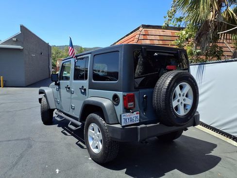 Used 2015 Jeep Wrangler Unlimited Sport w/ Quick Order Package 24S AWD/4WD image 5