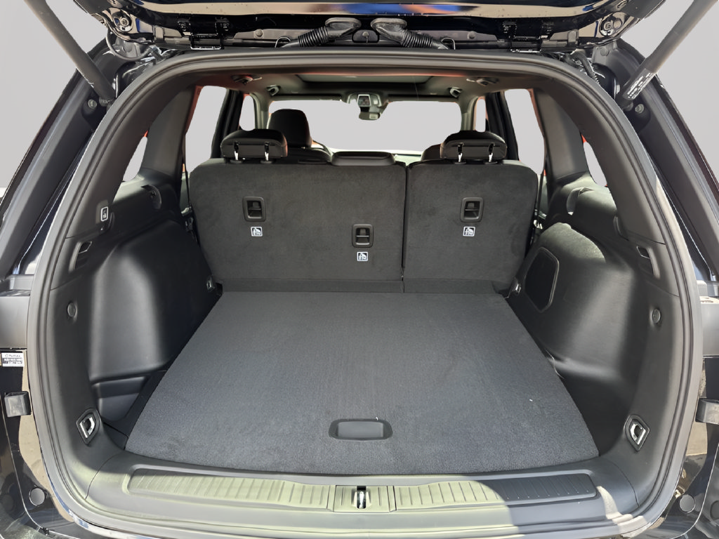 New 2026 Jeep Grand Cherokee Limited w/ Limited Altitude Package RWD image 40
