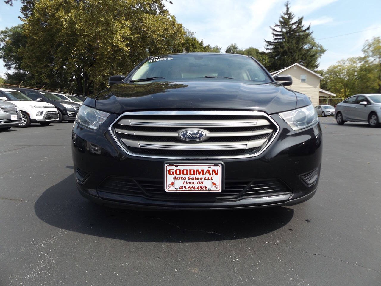 Used 2017 Ford Taurus SE FWD image 3