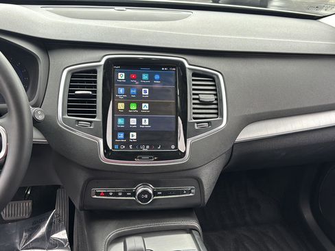 Used 2023 Volvo XC90 B5 Core w/ Climate Package AWD/4WD image 30
