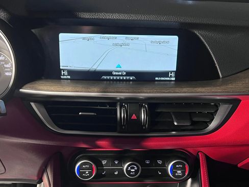 Used 2018 Alfa Romeo Stelvio Ti Sport image 29