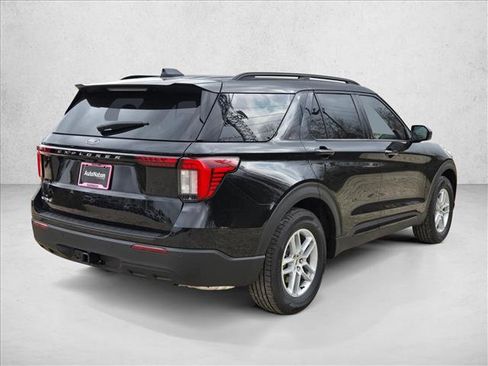 New 2026 Ford Explorer Active image 2