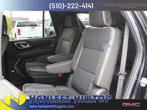 Used 2024 GMC Yukon SLT AWD/4WD image 16