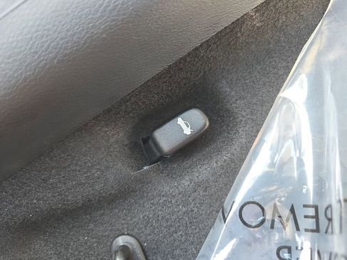 New 2025 Nissan Versa S w/ Trunk Package image 28