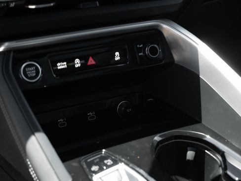 Certified 2025 Audi Q5 Premium w/ Convenience Package AWD/4WD image 14
