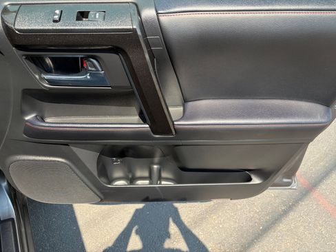 Certified 2023 Toyota 4Runner TRD Off-Road Premium w/ Moonroof Package AWD/4WD image 27