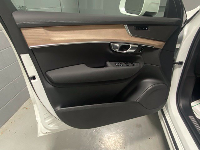 Used 2026 Volvo XC90 B6 Plus AWD/4WD image 7