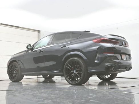 Used 2022 BMW X6 xDrive40i w/ Executive Package AWD/4WD image 32