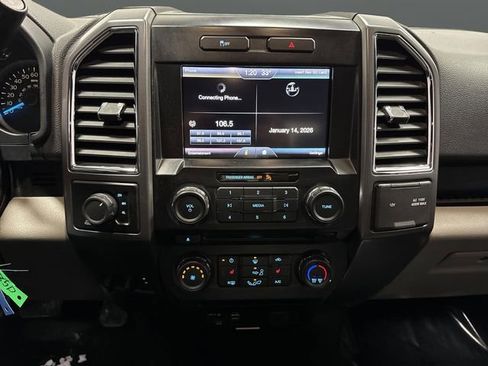 Used 2015 Ford F150 XLT w/ Equipment Group 302A Luxury image 8