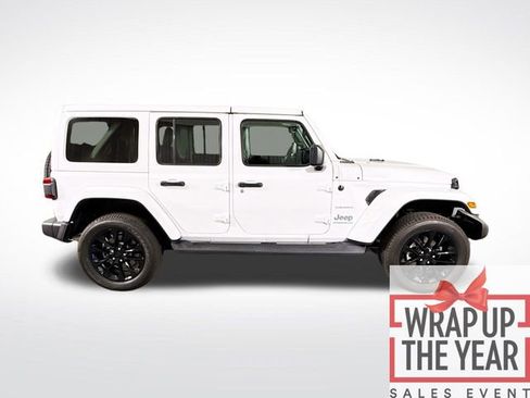 Used 2023 Jeep Wrangler Unlimited Sahara w/ Cold Weather Group image 8