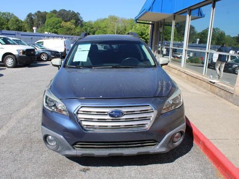 Used 2017 Subaru Outback 2.5i Limited AWD/4WD image 2