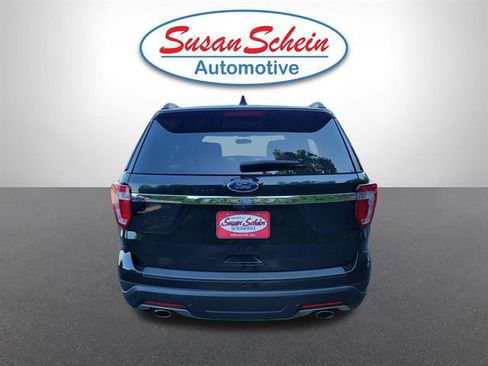 Used 2018 Ford Explorer XLT FWD image 24