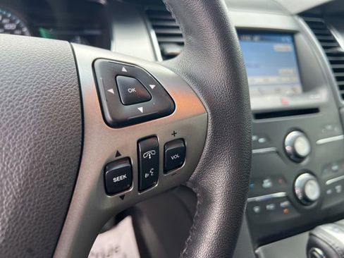 Certified 2018 Ford Taurus SEL w/ Equipment Group 201A FWD image 10