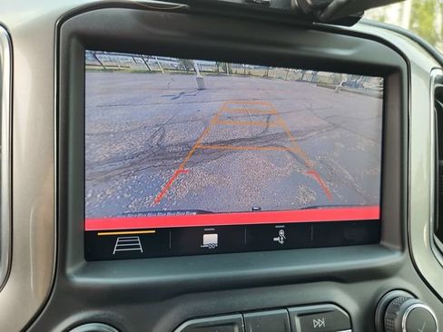 Used 2019 Chevrolet Silverado 1500 LT Trail Boss AWD/4WD image 27