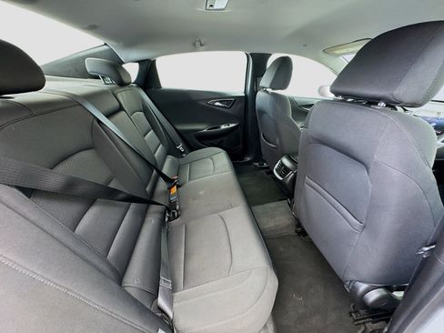 Used 2019 Chevrolet Malibu LT image 18