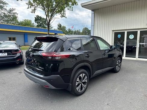 Used 2023 Nissan Rogue SV AWD/4WD image 6