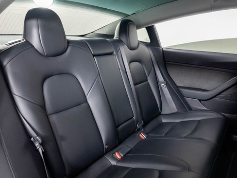 Used 2019 Tesla Model 3 Long Range image 23