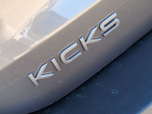 Used 2026 Nissan Kicks SV FWD image 8