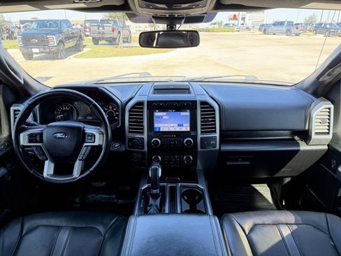 Used 2019 Ford F150 Platinum w/ Equipment Group 701A Luxury image 25