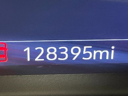 Used 2021 Chevrolet Silverado 1500 High Country image 17