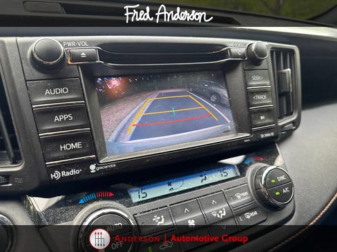 Used 2016 Toyota RAV4 SE FWD image 5