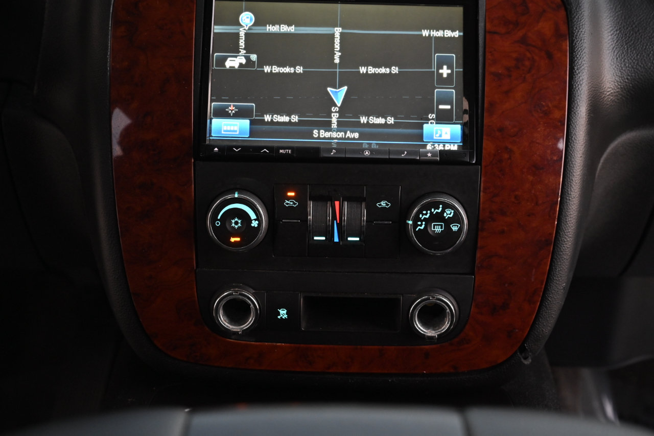 Used 2011 Chevrolet Avalanche LS RWD image 18