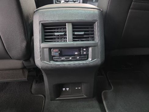 Certified 2023 Volkswagen Atlas SEL AWD/4WD image 30