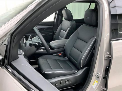 Used 2026 Buick Enclave Sport Touring w/ Super Cruise Package image 12