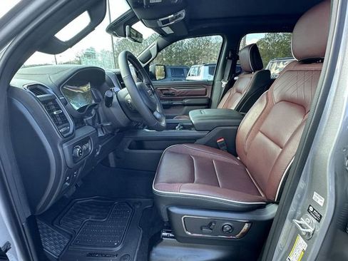 New 2025 RAM 1500 Limited image 9