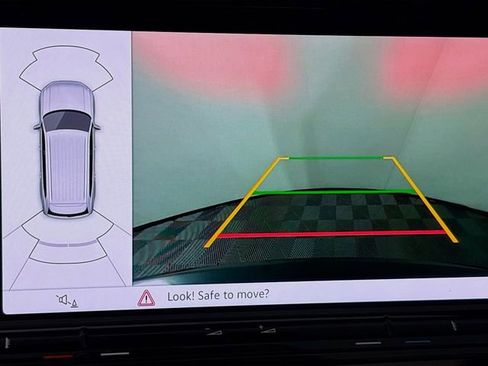 New 2026 Volkswagen Atlas SE image 15