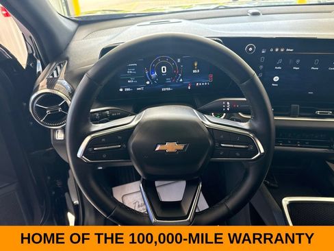 Used 2025 Chevrolet Equinox LT AWD/4WD image 8