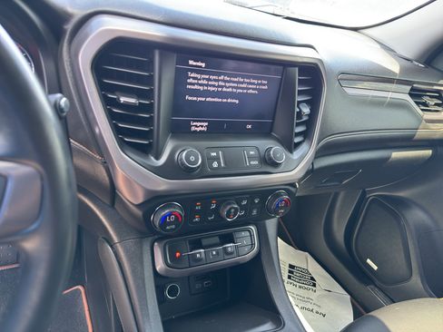 Used 2022 GMC Acadia AT4 w/ Technology Package AWD/4WD image 16